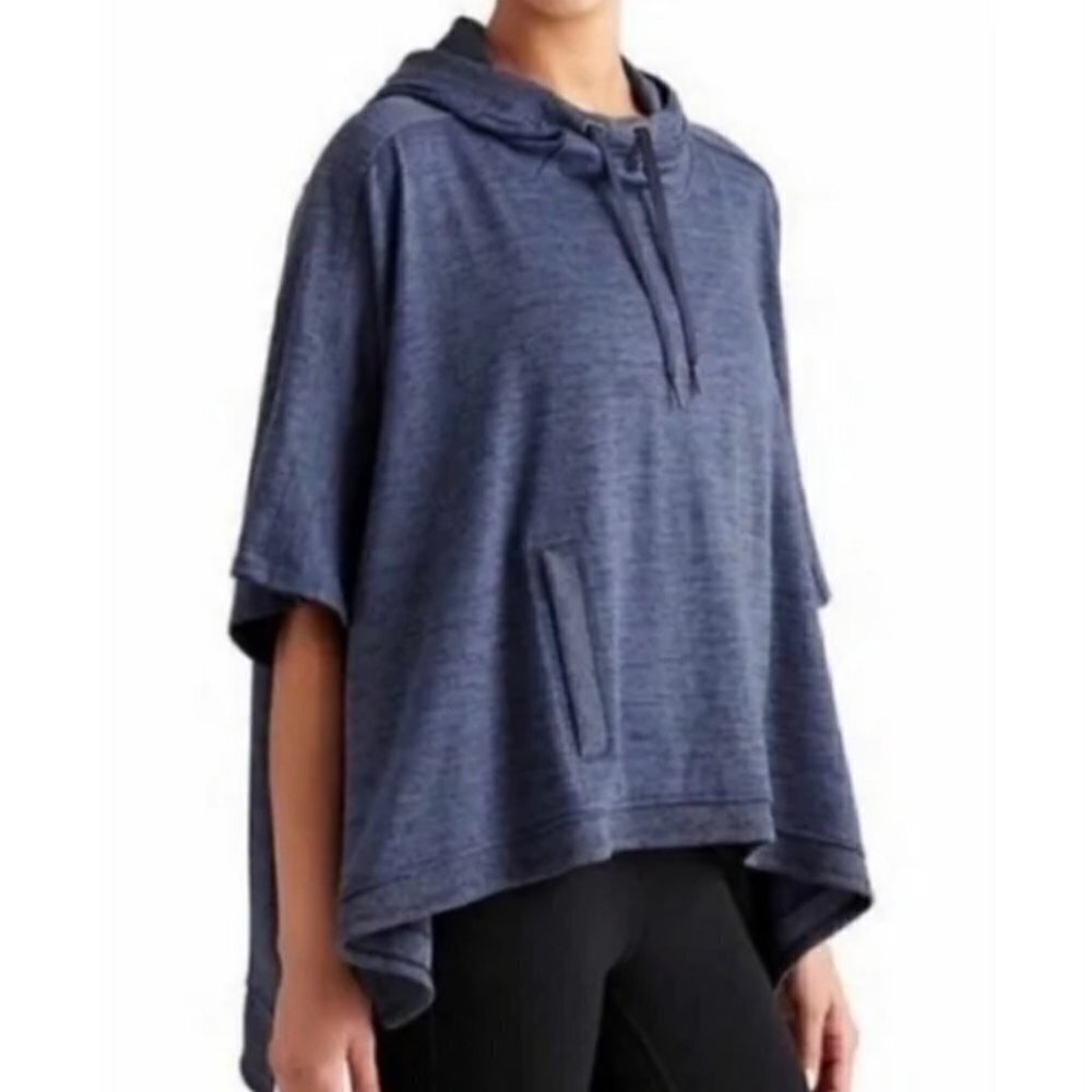 Athleta Womens Blissful Poncho Blue Hooded Size Small Athletic Pullover
